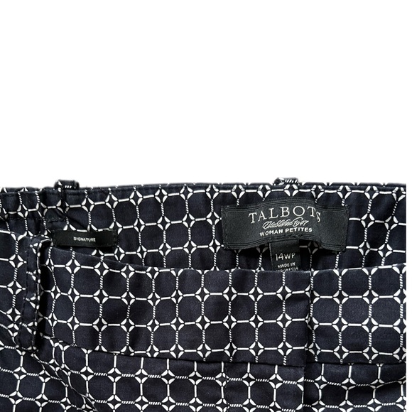 Talbots Signature slim cropped pants, size 14WP Flat front neutral stretch VGUC - Picture 5 of 10